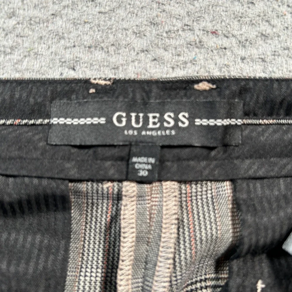 Guess Chino Pants Mens 30 (33x23)‎ Gray Plaid Slim Fit Zip Fly Straight Leg
